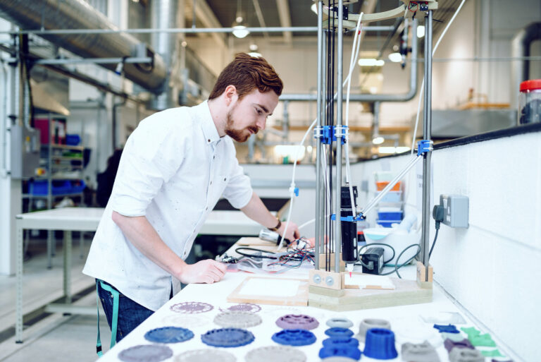 27792140993 6349bb9921 k 768x513