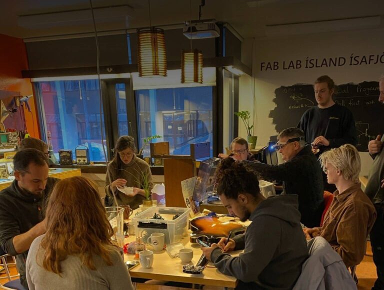 fabisabackround 768x581